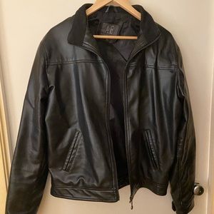 A/E leather jacket size large real leather, small blemishes(see photos).